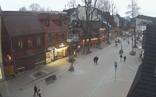 Krupówki Dolne - widok na deptak - 16-03-2026 16:29