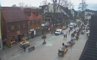 Krupówki Dolne - widok na deptak - 01-05-2026 07:53