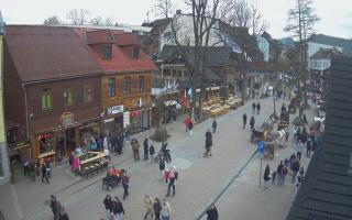 Krupówki Dolne - widok na deptak - 01-05-2026 09:56