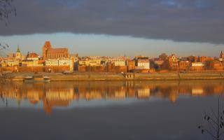 Toruń Panorama od Wisły - 22-11-2024 07:15